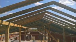 USŁUGI CIESIELSKIE DEKARSKIE REMONTOWO BUDOWLANE I TARTACZNE TOMASZ B