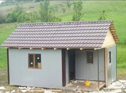 Case modulare pe structura metalica