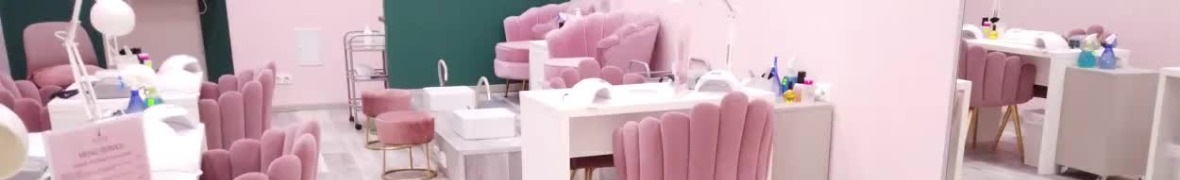 Gloss Nail Bar