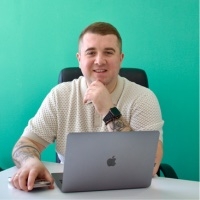 АН Золотий Квадрат