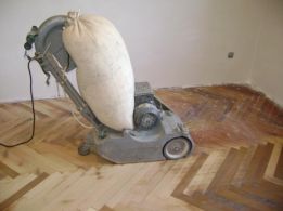 Паркетний майстер