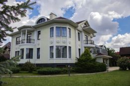 Александр Викторович